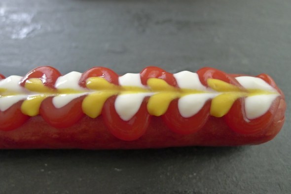 regular hot dog detail